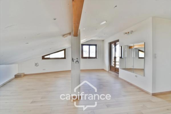 Maison à vendre 9 pièces avec appartement indépendant LES ROUSSES (39)