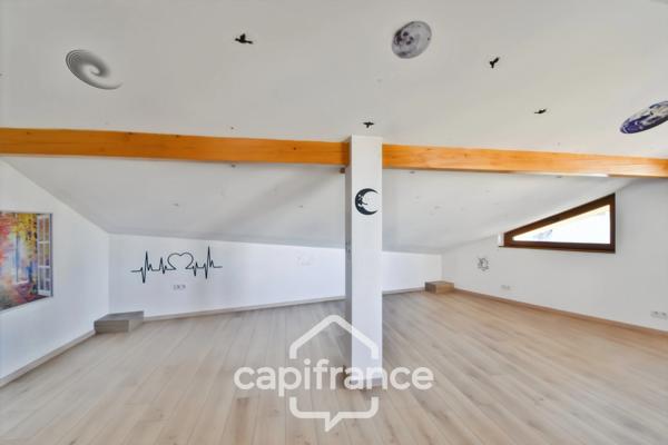 Maison à vendre 9 pièces avec appartement indépendant LES ROUSSES (39)