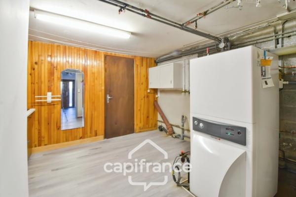 Maison à vendre 9 pièces avec appartement indépendant LES ROUSSES (39)