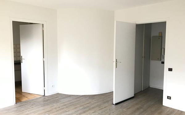 Appartement à louer    1 pièce • 29,56 m2 Bourg-la-Reine