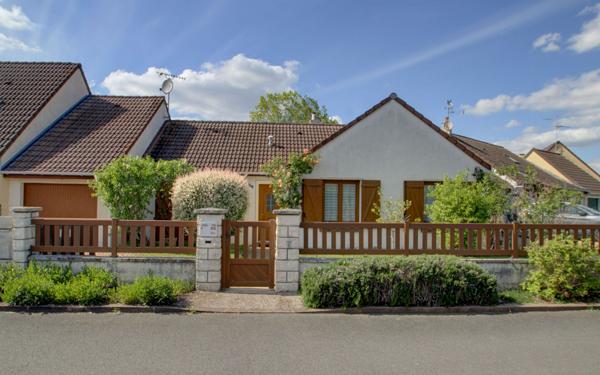 Maison à vendre    4 pièces • 81 m2 Saint-Denis-en-Val