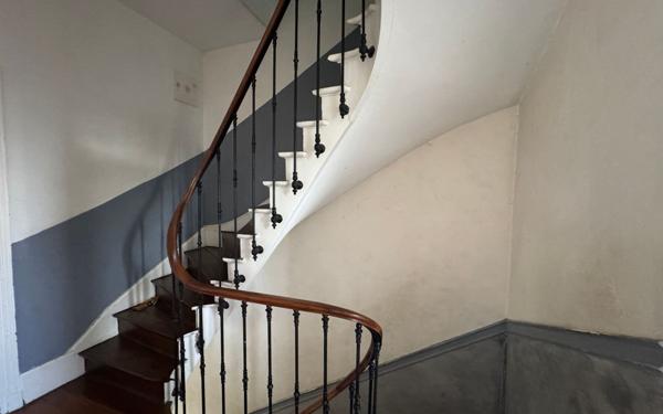 Maison à vendre    7 pièces • 190 m2 Laon