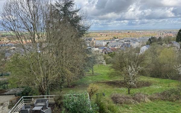 Maison à vendre    7 pièces • 190 m2 Laon