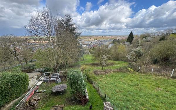 Maison à vendre    7 pièces • 190 m2 Laon