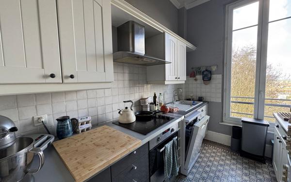 Maison à vendre    7 pièces • 190 m2 Laon