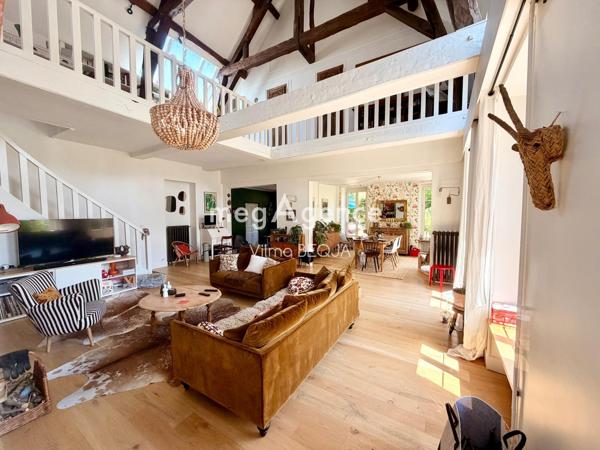 Maison à VILLENEUVE-SUR-YONNE, 89500 - 11 pièces 285m²