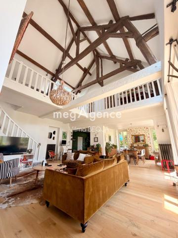 Maison à VILLENEUVE-SUR-YONNE, 89500 - 11 pièces 285m²