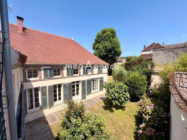 Maison à VILLENEUVE-SUR-YONNE, 89500 - 11 pièces 285m²