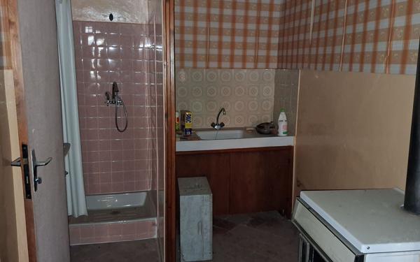 Maison à vendre    2 pièces •  Riez