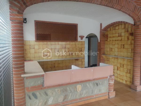 Local d activites de 60 m²