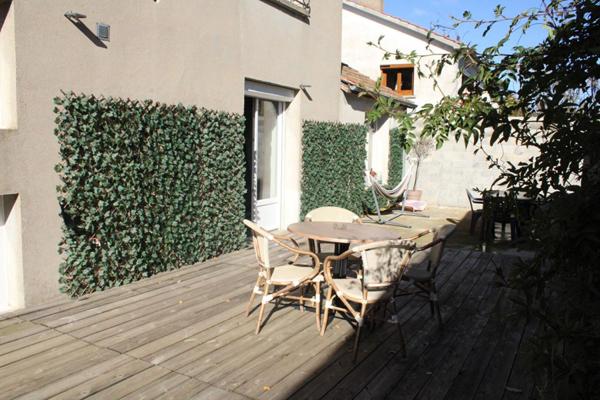 Maison Langogne avec appartement indépendant et jardins