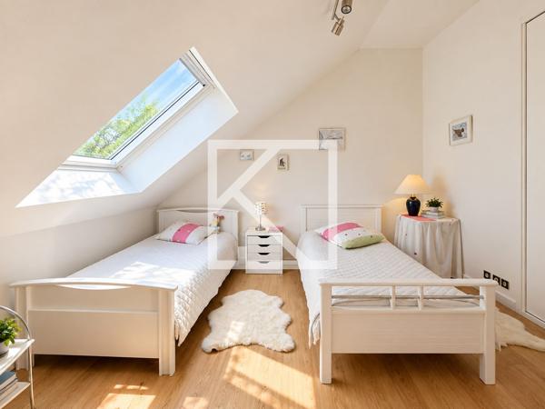ELEGANTE PROPRIETE DANS UN CADRE PAISIBLE ET VERDOYANT