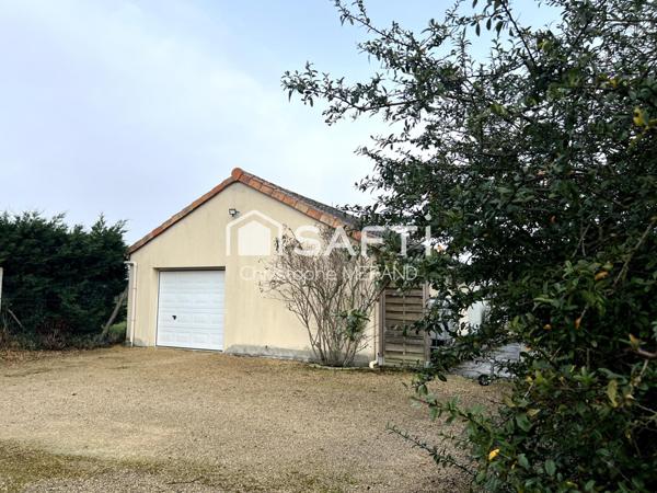 Pavillon 4 chambres dans le centre de DANGE SAINT ROMAIN