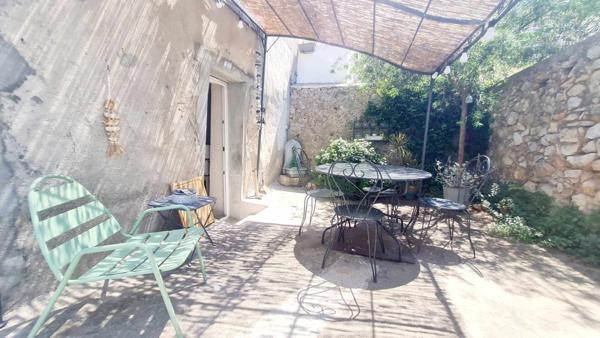 Maison de village Balaruc Les Bains 5 pièce(s) 96 m2 avec extérieur