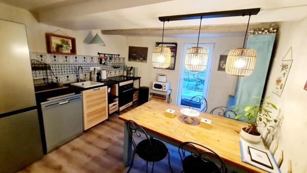 Maison de village Balaruc Les Bains 5 pièce(s) 96 m2 avec extérieur