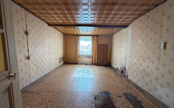 Maison à vendre    2 pièces •  Seigneulles