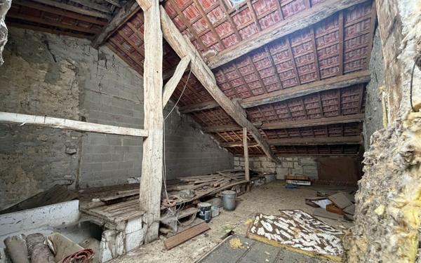 Maison à vendre    2 pièces •  Seigneulles