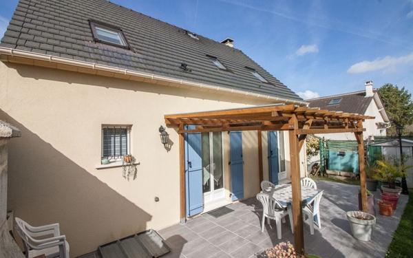 Maison à vendre    5 pièces • 86,54 m2 Osny