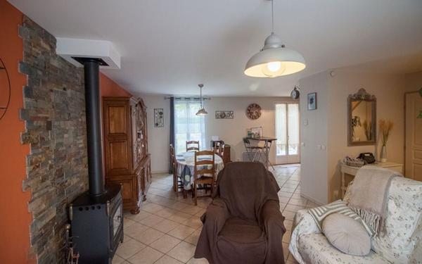 Maison à vendre    5 pièces • 86,54 m2 Osny