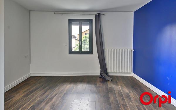 Maison à vendre    5 pièces •  La Tour-du-Pin