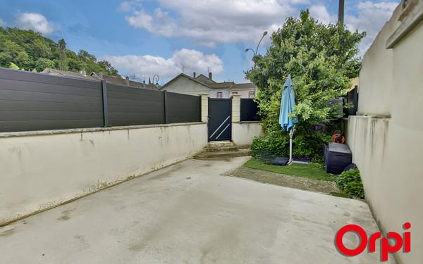 Maison à vendre    5 pièces •  La Tour-du-Pin