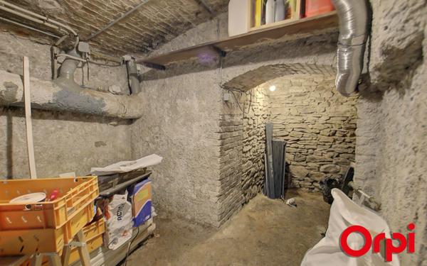 Maison à vendre    5 pièces •  La Tour-du-Pin