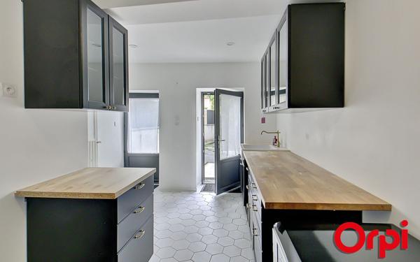 Maison à vendre    5 pièces •  La Tour-du-Pin