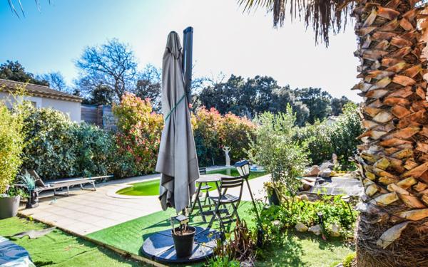 Maison à vendre    6 pièces •  Rochefort-du-Gard