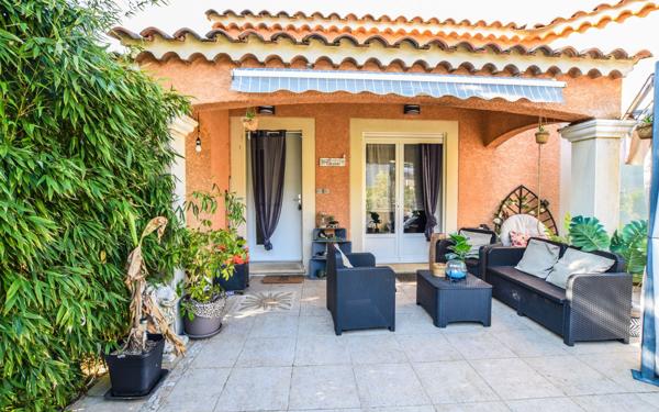 Maison à vendre    6 pièces •  Rochefort-du-Gard