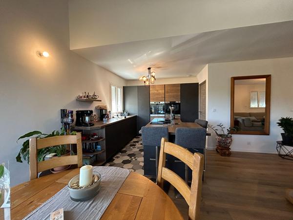 À Vendre a Monte -Duplex récent avec beaux volumes