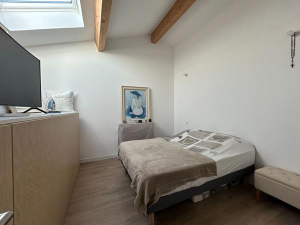 À Vendre a Monte -Duplex récent avec beaux volumes