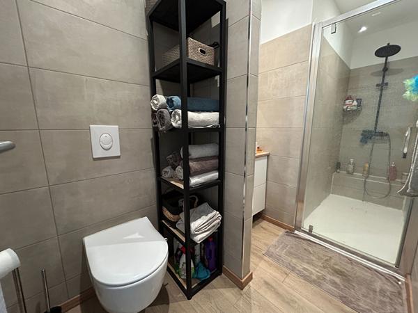À Vendre a Monte -Duplex récent avec beaux volumes