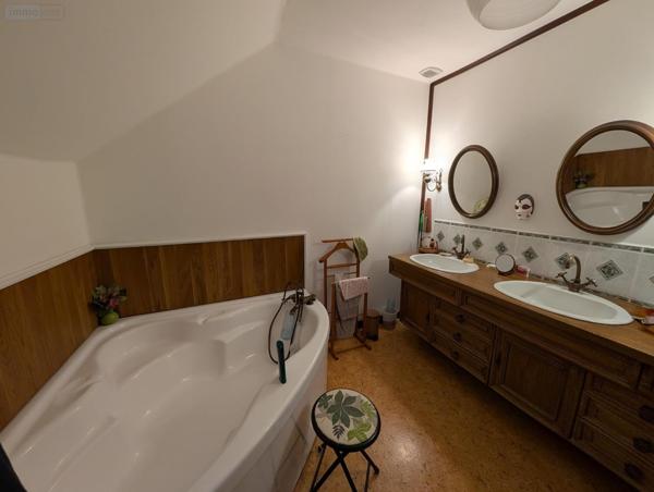 Maison à vendre à Saint-Aubin-d'Aubigné en Ille-et-Vilaine (35250), ref :