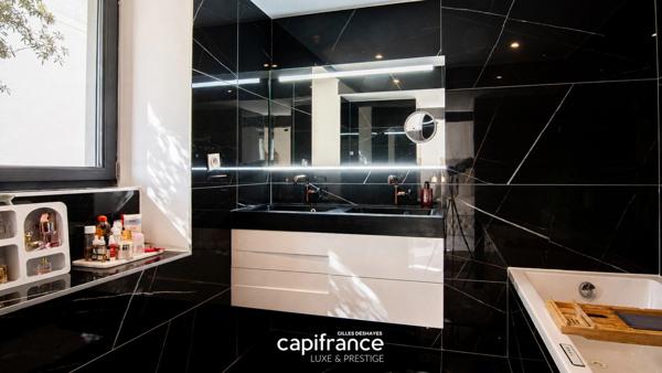 255 m² habitables, Piscine/Pool House
