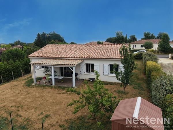 A Vendre Maison contemporaine de plain-pied avec trois chambres, garage et jardin à Condom