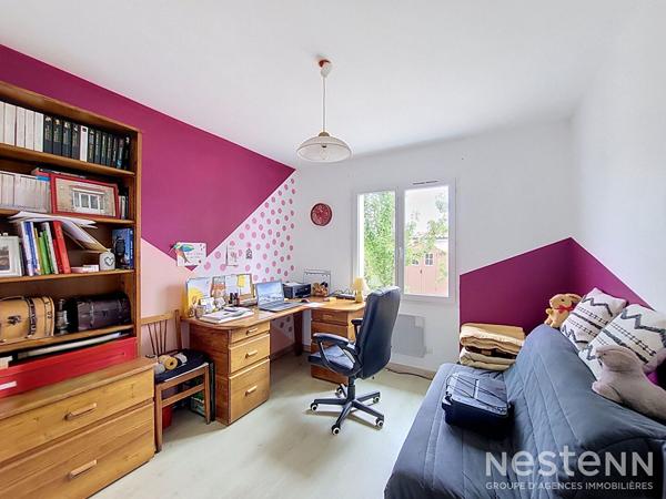 A Vendre Maison contemporaine de plain-pied avec trois chambres, garage et jardin à Condom