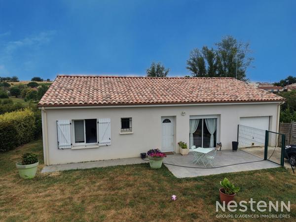 A Vendre Maison contemporaine de plain-pied avec trois chambres, garage et jardin à Condom