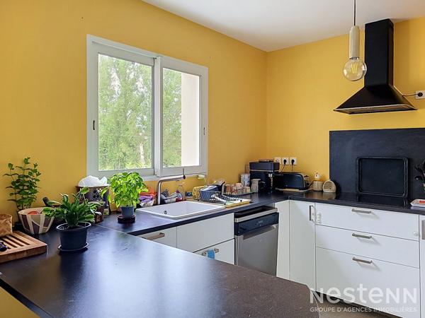 A Vendre Maison contemporaine de plain-pied avec trois chambres, garage et jardin à Condom