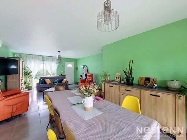 A Vendre Maison contemporaine de plain-pied avec trois chambres, garage et jardin à Condom