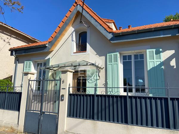 Centre d'Aix - Très belle maison de 118 m² avec jardin et T2 attenant