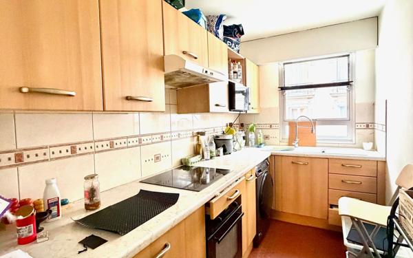 Appartement à vendre    3 pièces • 67,05 m2 Paris 20