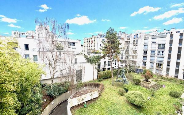 Appartement à vendre    3 pièces • 67,05 m2 Paris 20