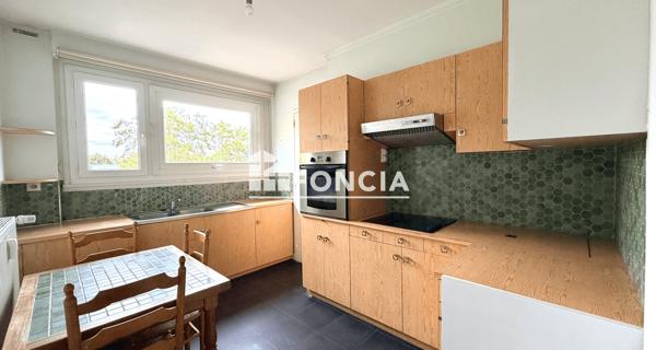 À vendre Appartement 5 pièces 93.78 m² - La Flèche 72200