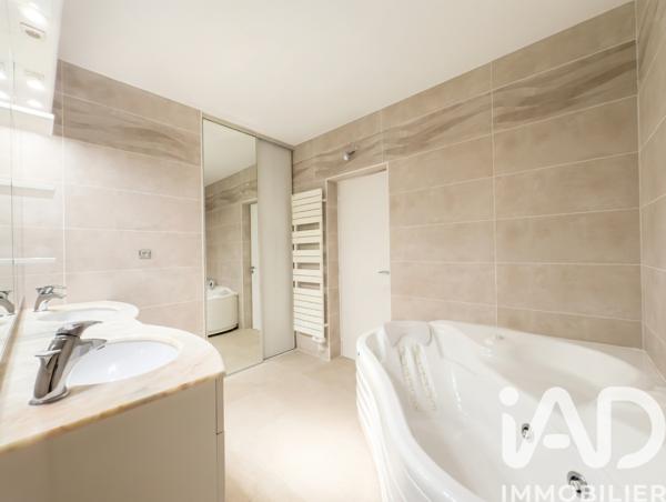 Maison à vendre 6 pièces 250 m² Warcq