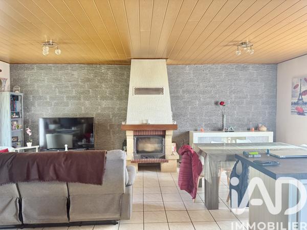 Maison à vendre 4 pièces 80 m² Marcillac-Saint-Quentin