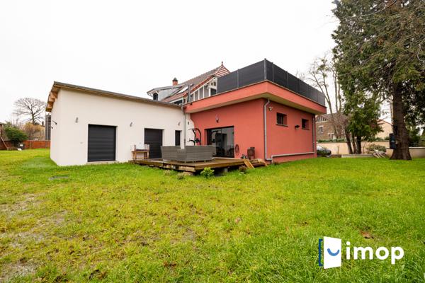 Grand pavillon individuel sur 1259 m² de terrain à Sainte Geneviève des Bois