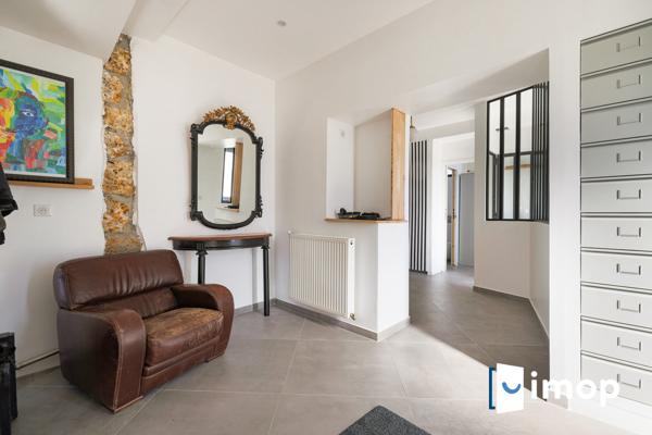 Grand pavillon individuel sur 1259 m² de terrain à Sainte Geneviève des Bois