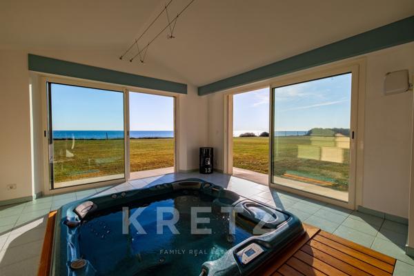 Propriété exceptionnelle en première ligne face à l'océan