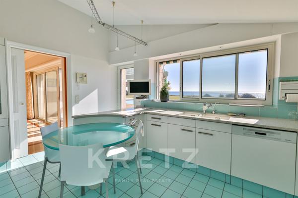 Propriété exceptionnelle en première ligne face à l'océan