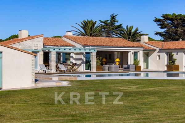 Propriété exceptionnelle en première ligne face à l'océan